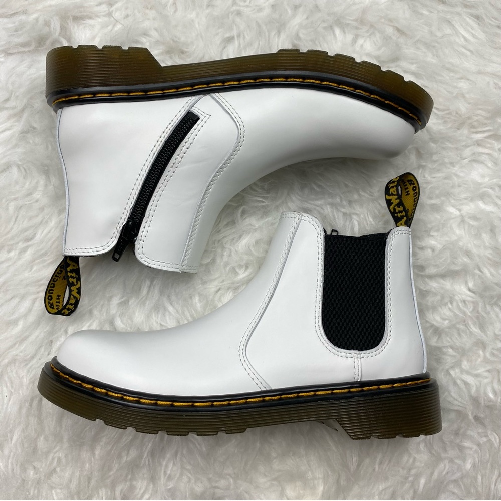 DR DOC MARTENS 2976 Quad Chelsea White Leather Romario Boots US Kids Sz 3 EU 34 - Picture 6 of 11